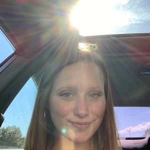 Meet your Posher, Abigail